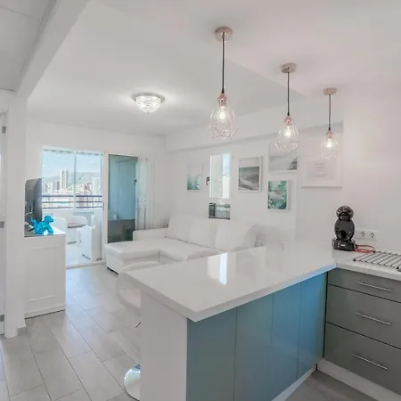 アパート Tropic Mar Levante ベニドルム